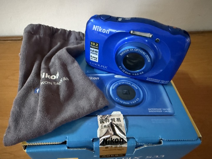 nikon s33防水神機 沒下水過 近全新