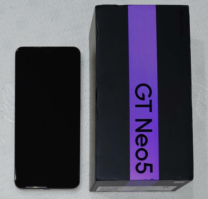 真我 realme GT Neo5 12GB+256GB(已刷國際版)