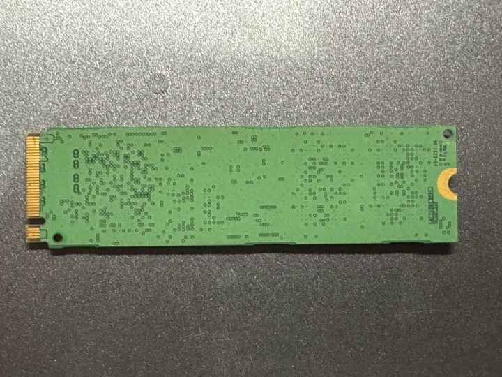 Samsung 企碟級 SM961 256 GB SSD（MLC 顆粒，PCIe 3.0 x4， M.2 2280）