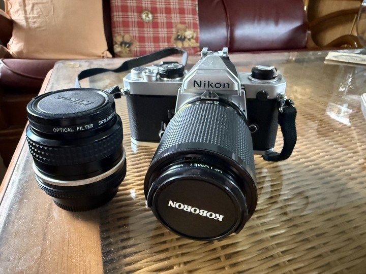 Nikon FM 經典底片單眼相機 + Koboron 鏡頭一組出售