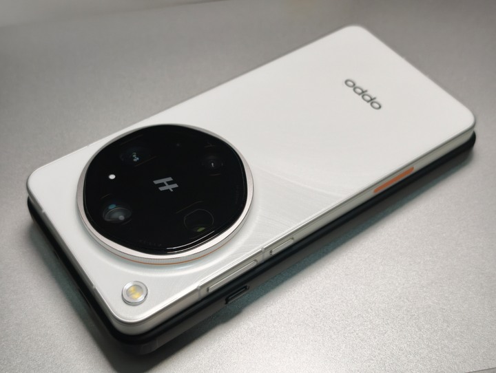 陸版Oppo Find X9 Ultra 16+512白