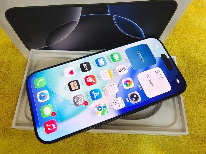 黑色 Apple iPhone 16 Pro 1TG Apple台灣過保固2025/10/27 聯翔通訊※換機優先