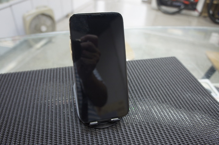 9成新 iphone 13 pro max 128GB 台灣公司貨.83%電池健康度
