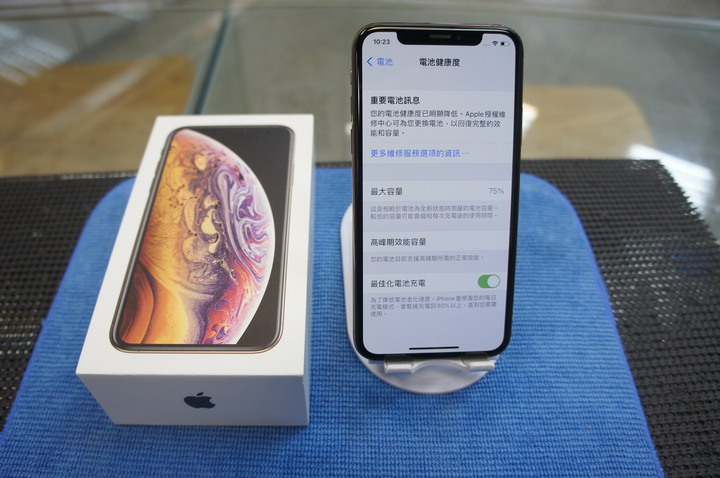 iPhone X s 容量256GB