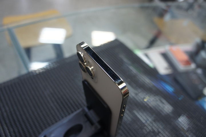 iphone 12 pro max 256GB 台灣公司貨盒裝金色,原廠電池健康度83%