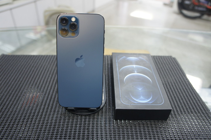iphone 12 pro 128GB 台灣公司貨.電池健康72%