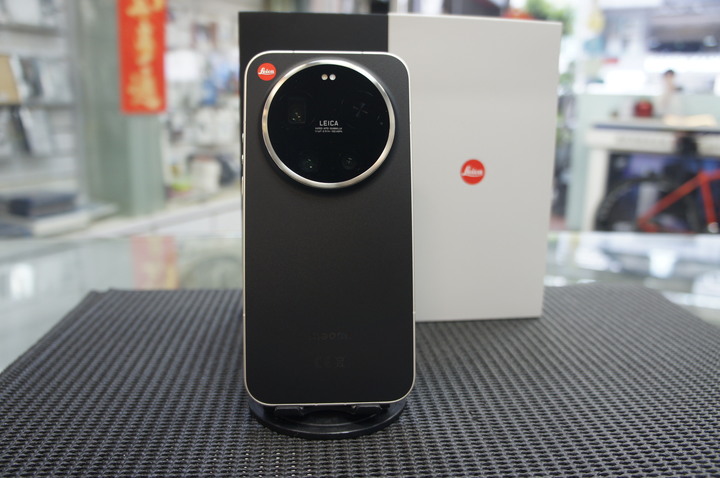 近全新 小米 Leica Leitzphone powered by Xiaomi 16G+1TB 台灣原廠公司貨 2年保固