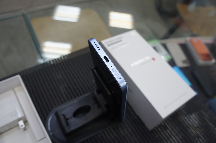近全新 小米 Xiaomi 13T 12G/256G 台灣大哥大公司貨 萊卡3鏡頭相機