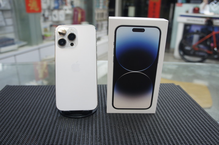 9成新 iphone 14 pro Max 256GB 台灣公司貨 電池健康80%