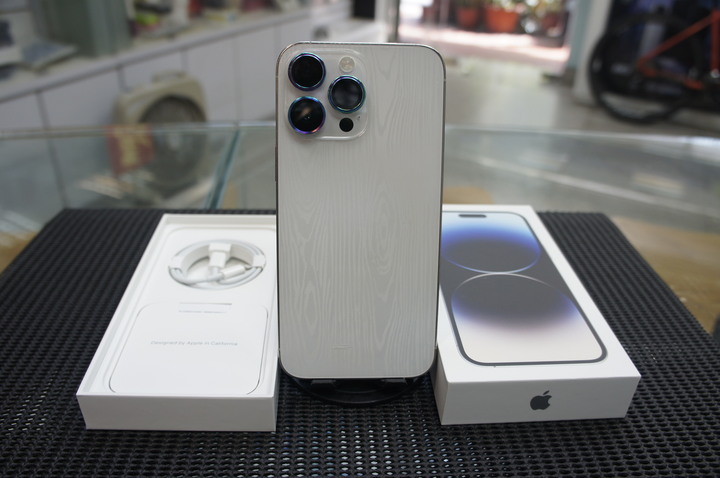 9.5成新 iphone 14 pro Max 512GB 台灣原廠公司貨 原廠電池健康度89%