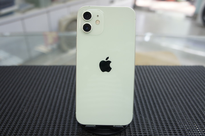 9成新 iphone 12 64GB 台灣公司貨 電池健康度79%