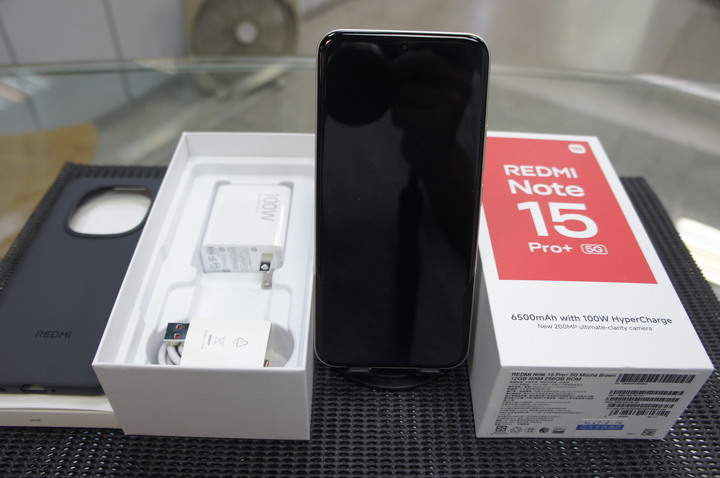 近全新 小米 REDMI Note 15 Pro+ 5G (12GB/512GB) 台灣公司貨 6500mah大電量電池