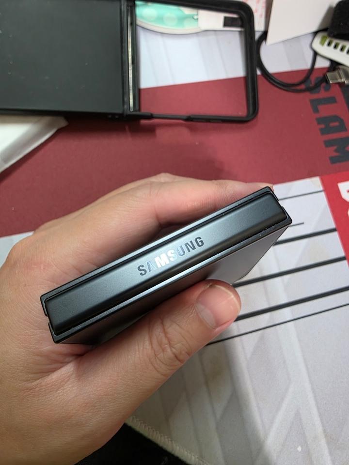 三星 z flip 7 256g 黑