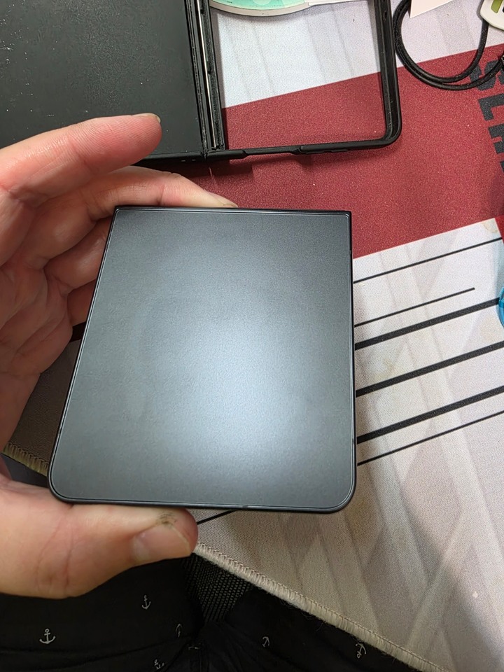 三星 z flip 7 256g 黑