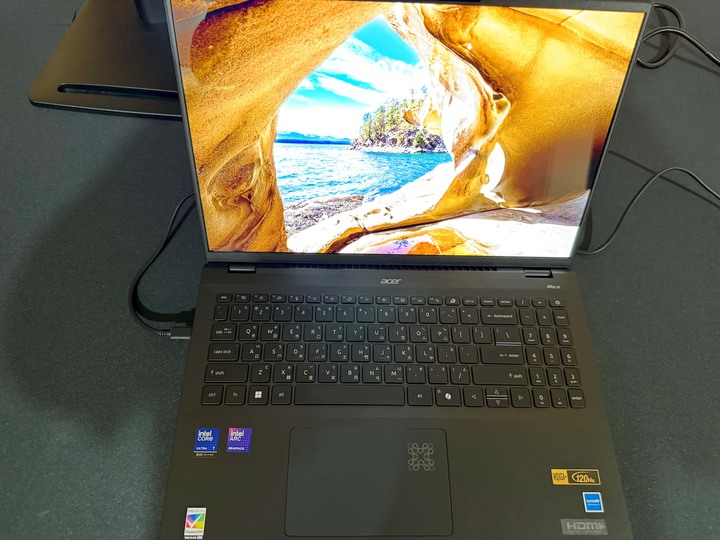 【販售二手】16吋 Ultra 7 OLED輕薄AI筆電(Swift/SF16-51-70ZY/Ultra 7-258V/32G/512G SSD/W11/OLED)