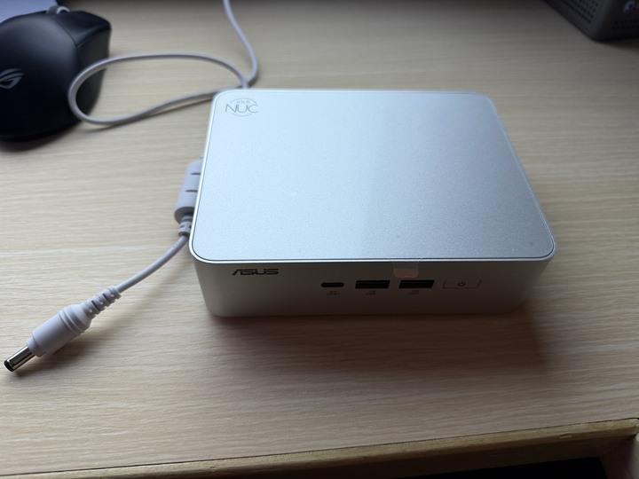 【販售】二手極新 NUC 15 PRO+