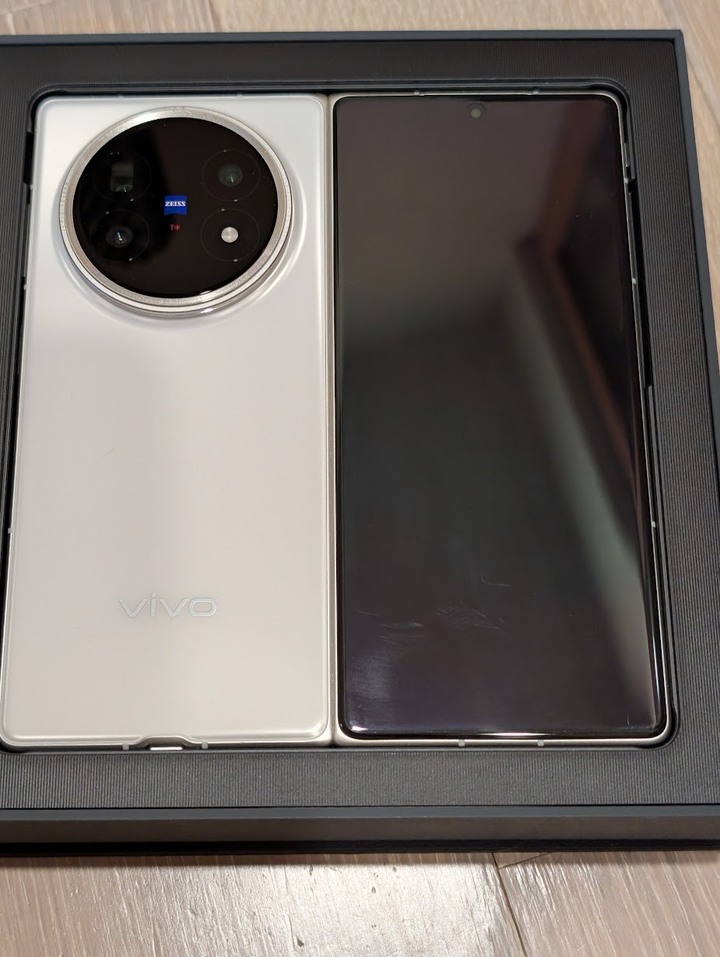 VIVO X Fold5 白色 陸版 256G 電池健康度100%
