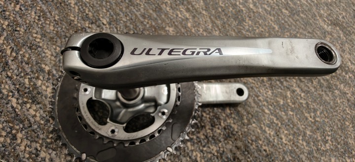 【品名】shimano r6700小全套變速套件含BB, 含中變及後變飛輪及鍊條還有BB手把帶