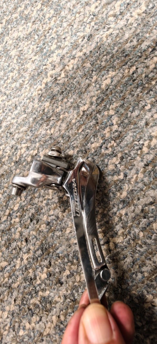 【品名】shimano r6700小全套變速套件含BB, 含中變及後變飛輪及鍊條還有BB手把帶