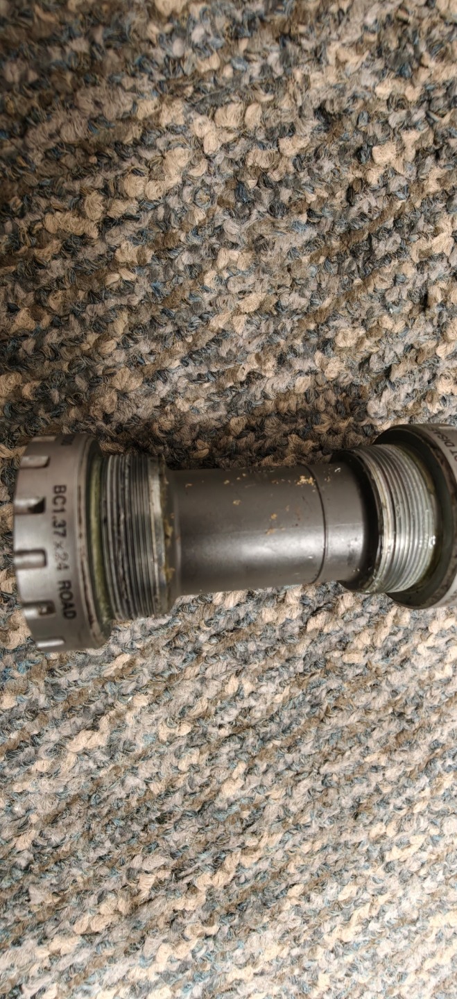 【品名】shimano r6700小全套變速套件含BB, 含中變及後變飛輪及鍊條還有BB手把帶