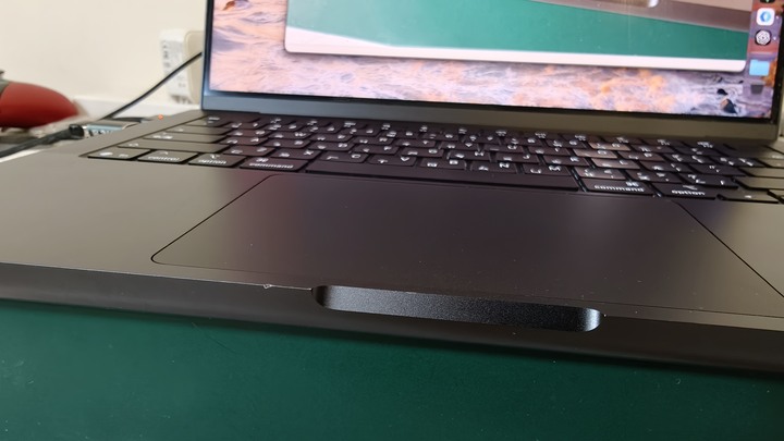 中古Macbook Pro 14(M5 24+1tb)黑色