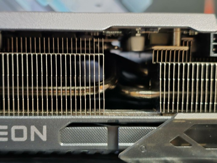 自售升級換下技嘉 RX 9070 XT GAMING 16G