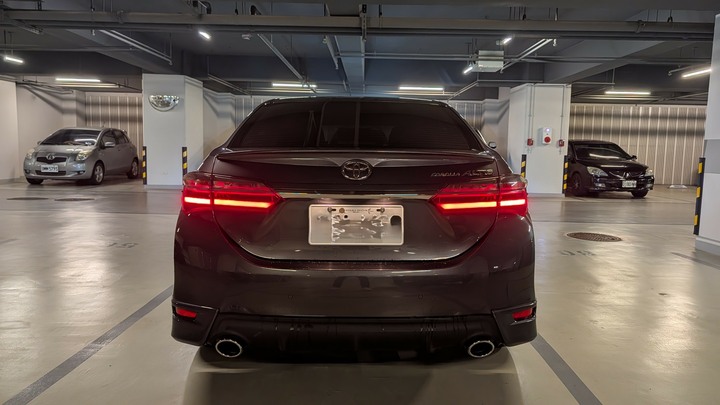 【自售】優質車庫車 ｜ 2017 Toyota Altis 11.5代