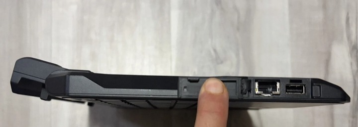 Dell Latitude Rugged 7230, 觸控、12代i5、16GB RAM、512GB SSD、視訊、提把、GPS、NFC、指紋、雙筆、鍵盤、4G LTE、電池x2、Tb3擴展座、硬殼包