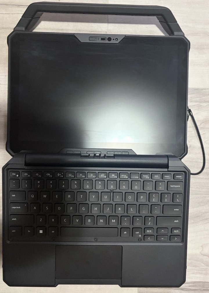 Dell Latitude Rugged 7230, 觸控、12代i5、16GB RAM、512GB SSD、視訊、提把、GPS、NFC、指紋、雙筆、鍵盤、4G LTE、電池x2、Tb3擴展座、硬殼包