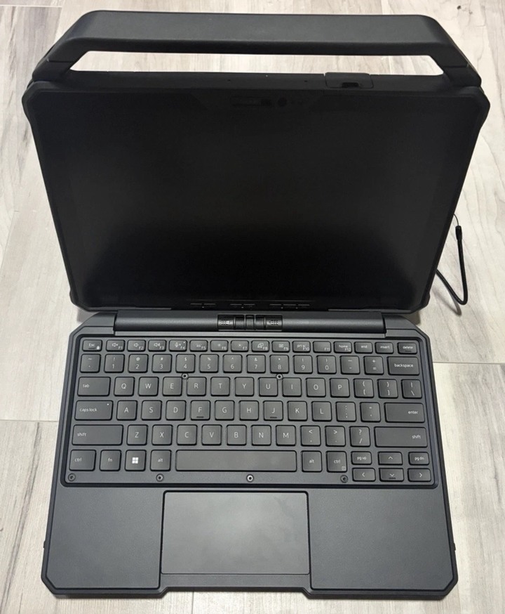 Dell Latitude Rugged 7230, 觸控、12代i5、16GB RAM、512GB SSD、視訊、提把、GPS、NFC、指紋、觸控筆、鍵盤、LTE、電池x2、Tb3擴展座、硬殼包