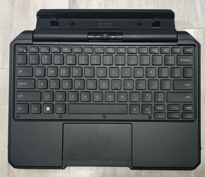 Dell Latitude Rugged 7230, 觸控、12代i5、16GB RAM、512GB SSD、視訊、提把、GPS、NFC、指紋、雙筆、鍵盤、4G LTE、電池x2、Tb3擴展座、硬殼包