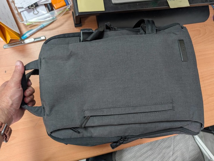 ELECOM off toco DGB-S038 多功能筆電相機包,微單眼相機包,雙肩相機包