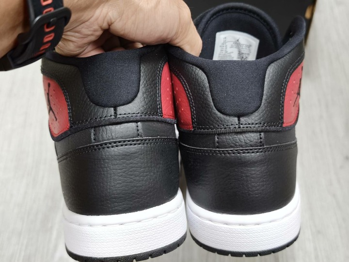 全新 nike air jordan 1 AR3762-006 經典紅黑配 Jump Man