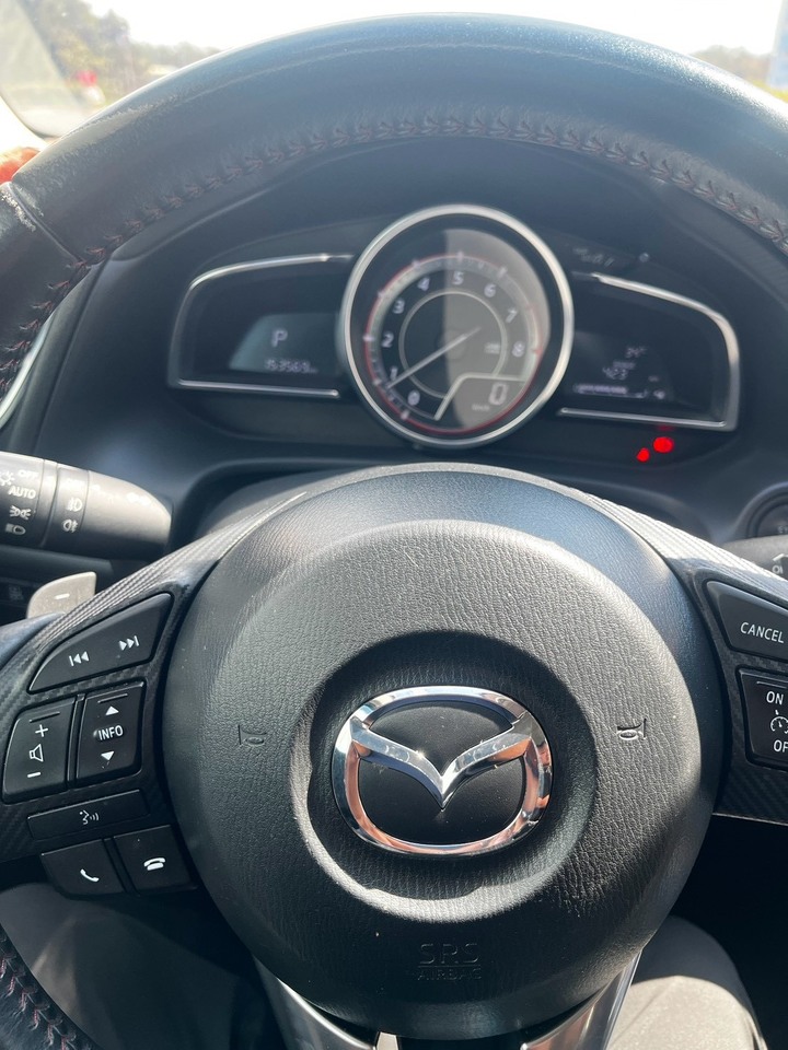 2015/11年底車 Mazda3 2.0 4D 一手車主自售(可議價)