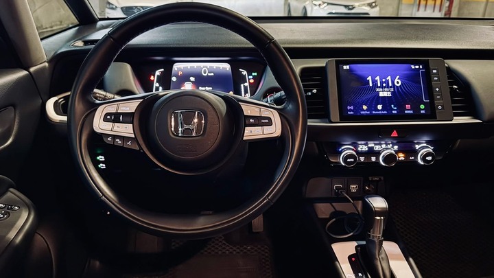 售2023 Fit汽油版 僅跑8500 原版件