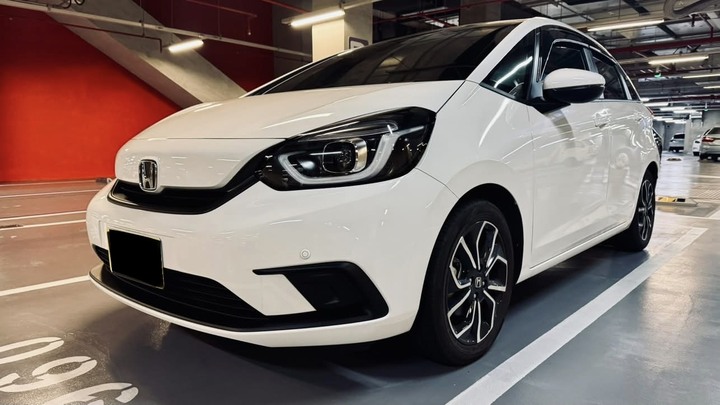 售2023 Fit汽油版 僅跑8500 原版件