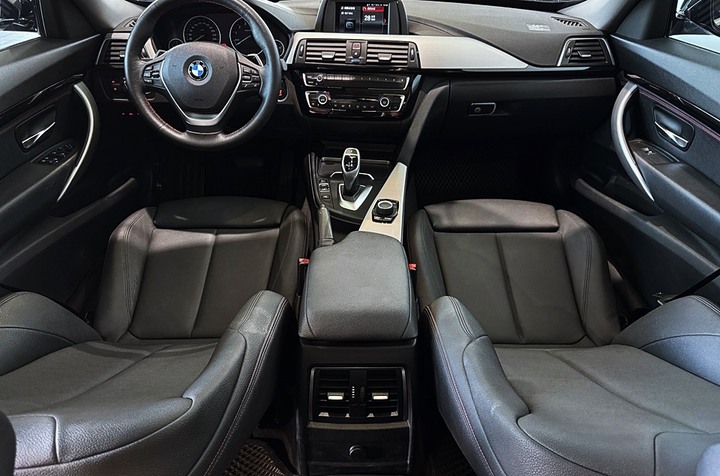 BMW 320i GT