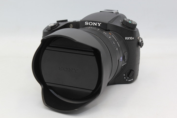 RX10M4