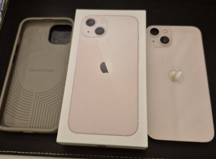 iphone13 (128G)粉色，原廠盒裝 外觀漂亮，九成新，功能正常(僅面交)