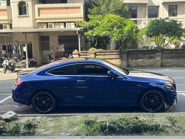 Mercedes Benz C300 Coupe AMG Line 48V進化版