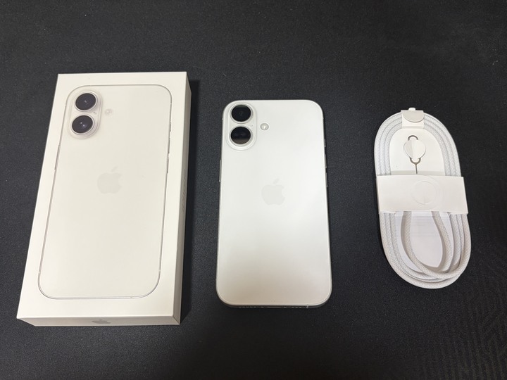 iPhone 16 256G 白色 蘋果 Apple 完整盒裝 女用 健康度95%