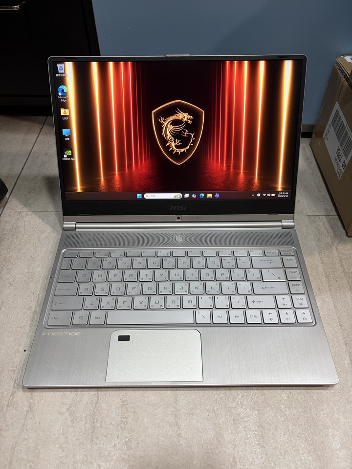 MSI微星遊戲輕薄筆電 i7-8550U｜16G｜GTX 1050 4G｜1TB SSD｜14吋
