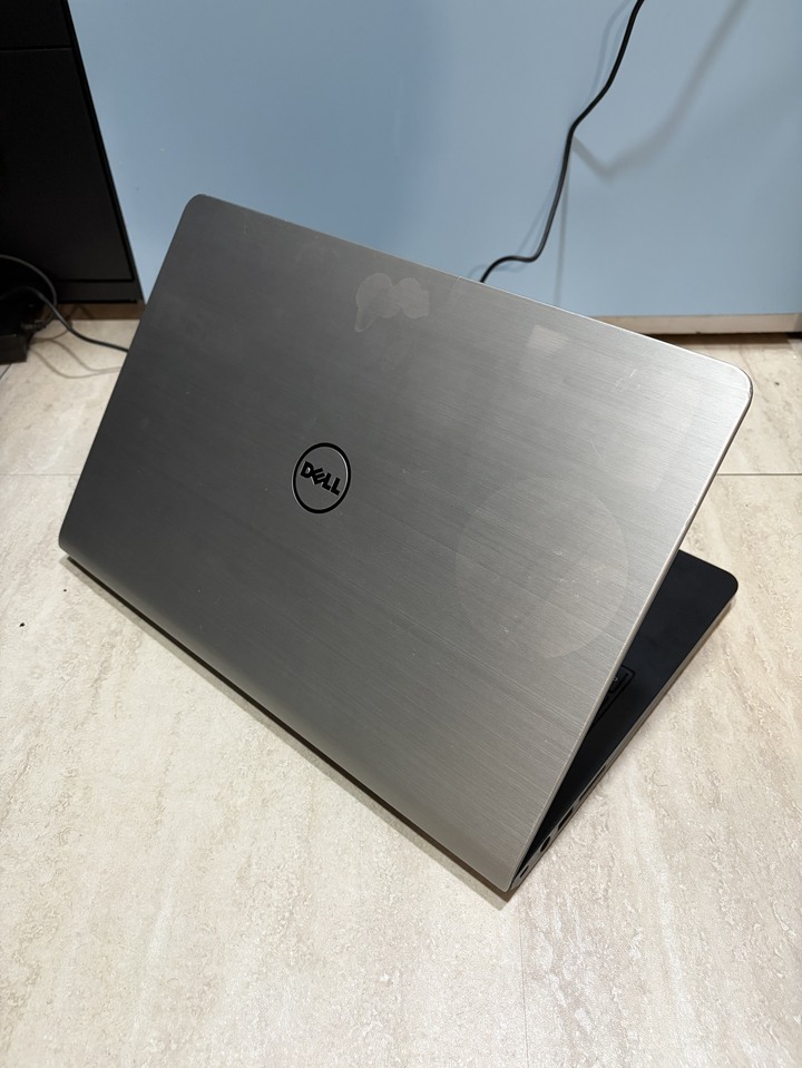 戴爾高效i7筆電【i7-5500U｜4~16GB｜R7 M265｜120~960GB｜15.6吋】DELL