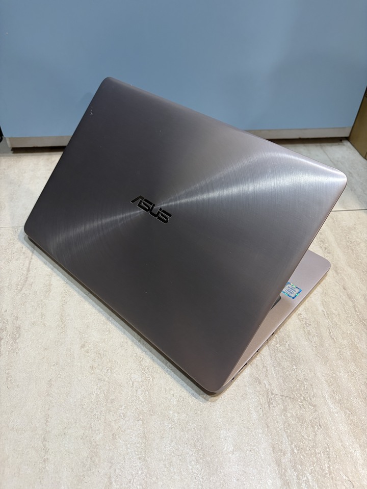 ASUS UX310U筆電｜i5-6200U｜940MX｜4GB｜128GB｜13.3吋｜華碩 (非 微星 宏碁 技嘉)