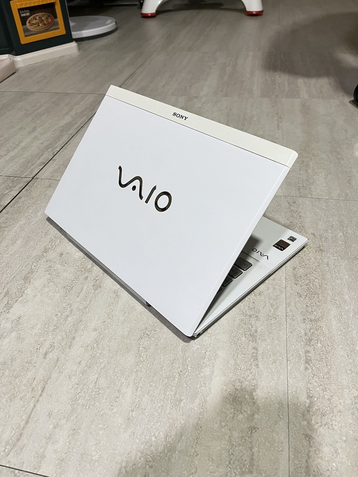 SONY VAIO薄型筆電【i5-3210M｜4~12GB｜120~960GB｜13.3吋】索尼 羽霧白