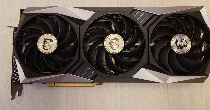 MSI Radeon RX 6800 XT GAMING X TRIO 16G 顯示卡