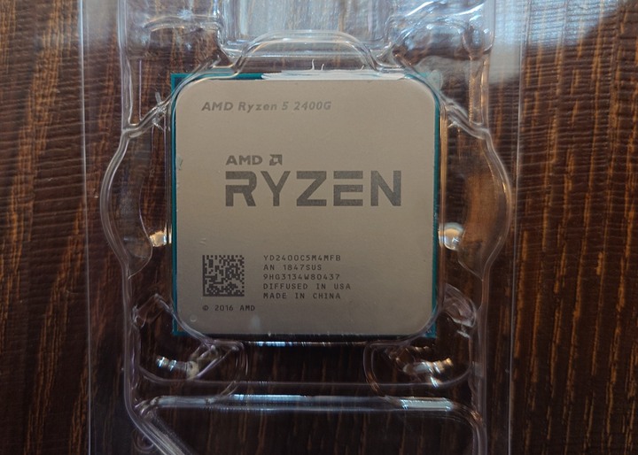AMD R5 2400G 處理器