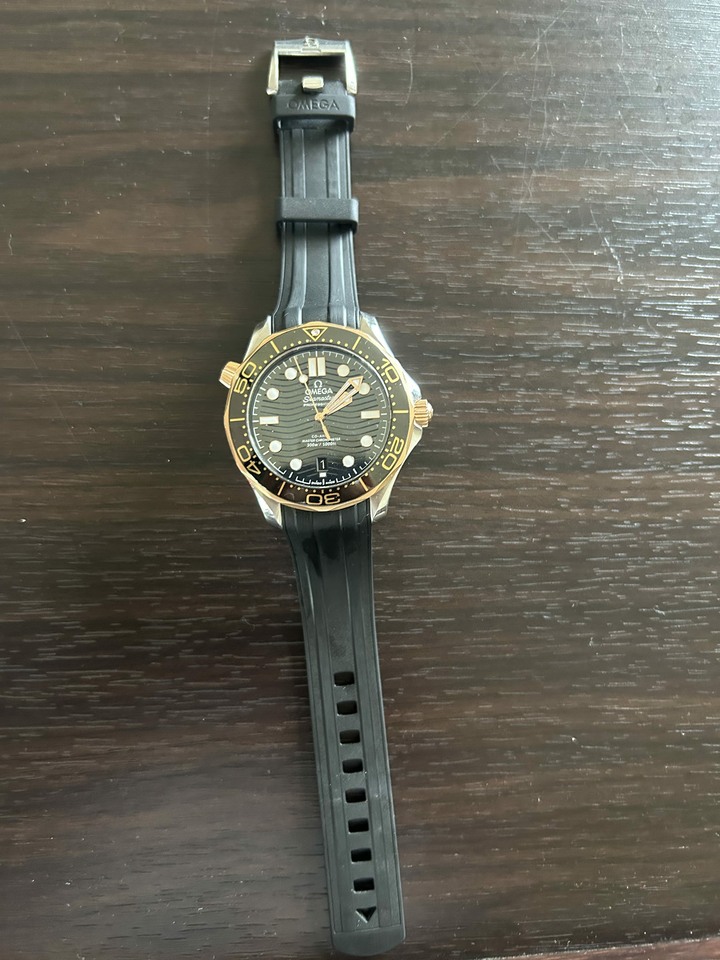 極美 Omega 海馬 300米 玫瑰金半金款