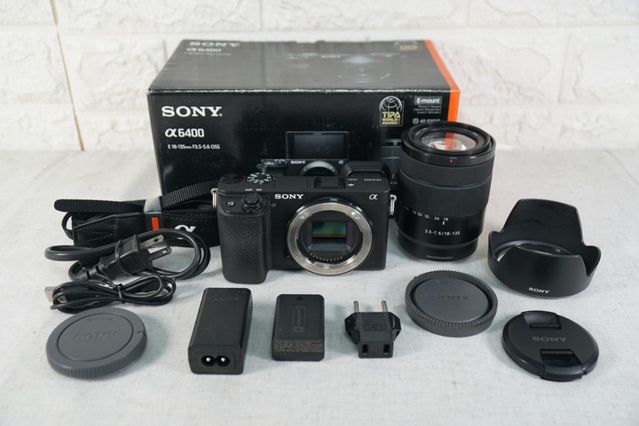 Sony ILCE-6400 A6400+E 18-135mm F3.5-5.6 OSS 公司貨 快門數5082