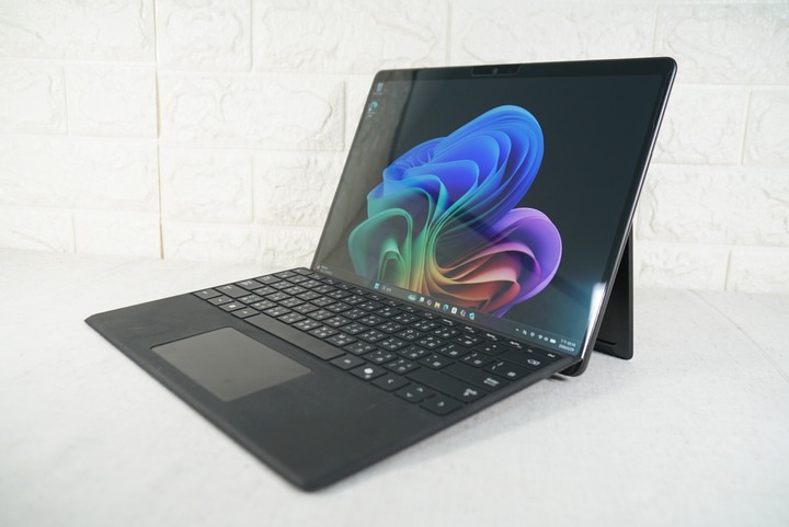 Microsoft Surface Pro 11 OLED觸控 Snapdragon X ELITE//16G/512G 保固中